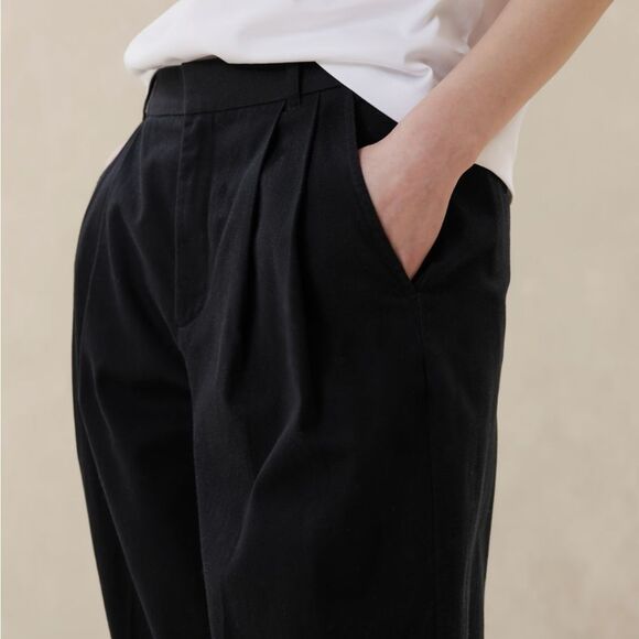 BANANA REPUBLIC Explorer Pleated Pant, Black, Size 14 NWT $80 - Picture 3 of 4